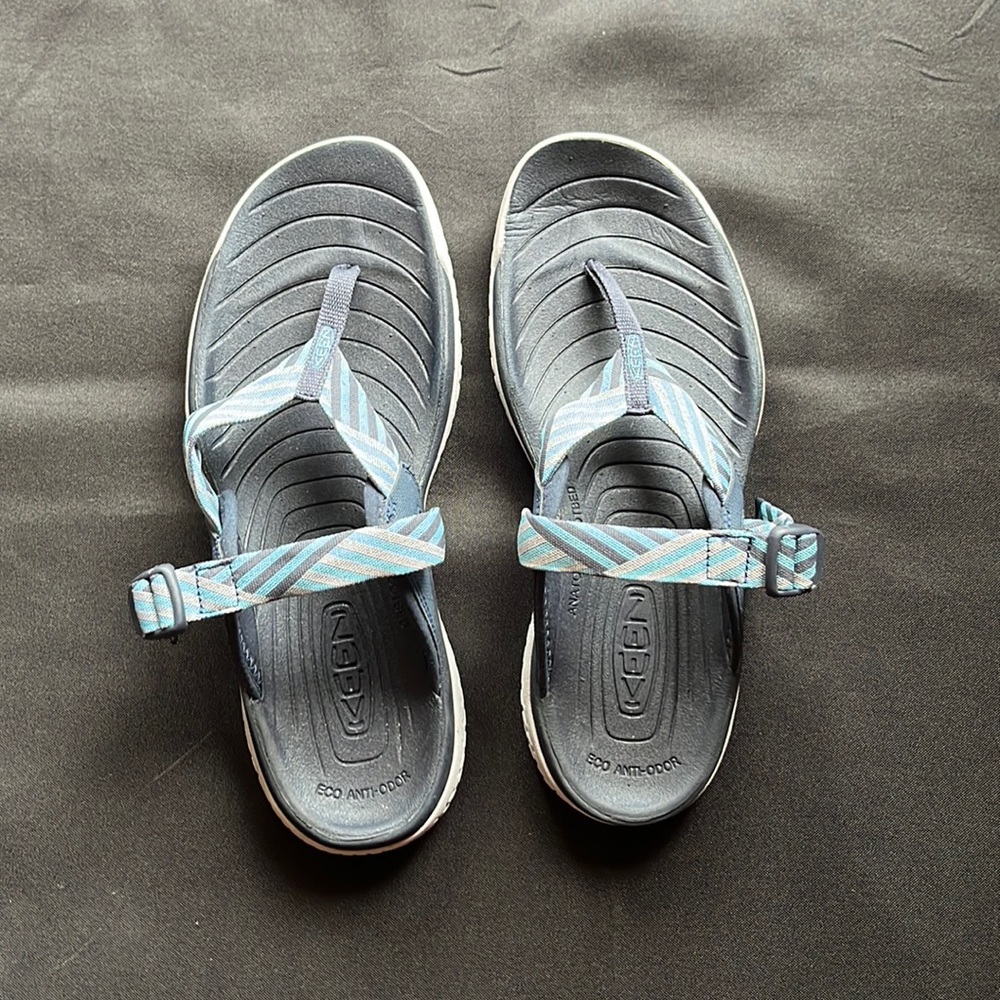 Woman’s Keen water shoes